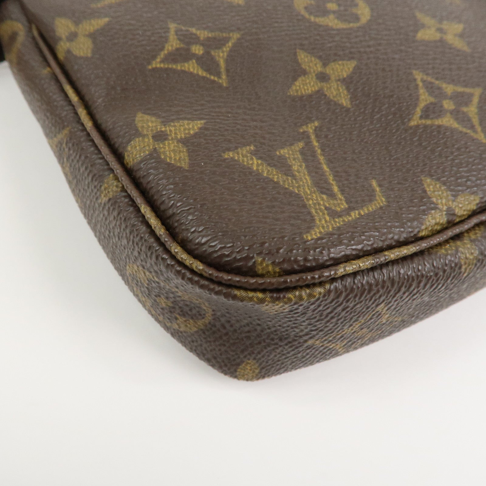 Louis Vuitton Monogram Pochette Accessoires Pouch Hand Bag M51980