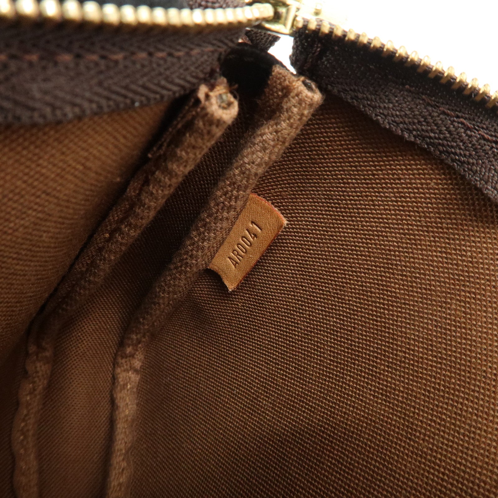 Louis Vuitton Monogram Graffiti Pochette Accessoires Pouch M92192