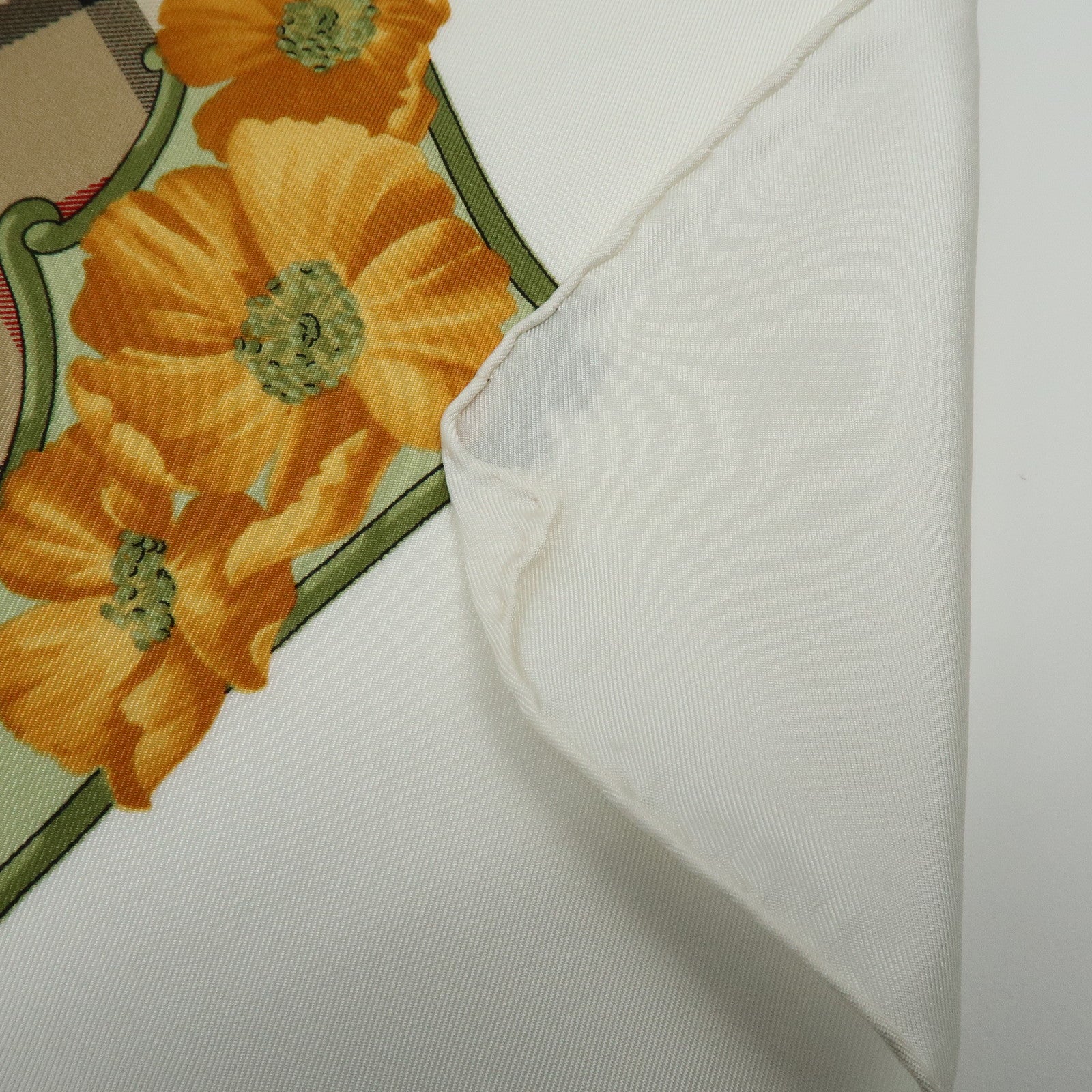 BURBERRY Nova Plaid Flower Motif Silk 100% Scarf Beige White Orange