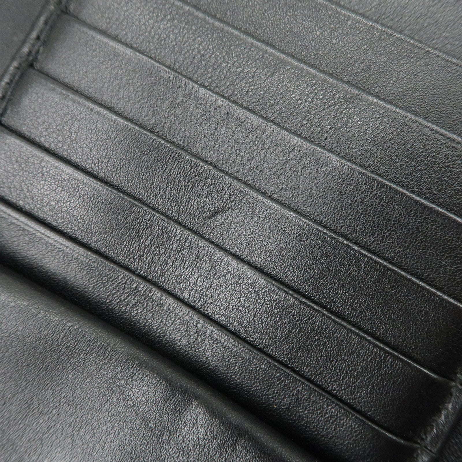 GUCCI Logo Micro Guccissima Zippy Leather Long Wallet Black 391465