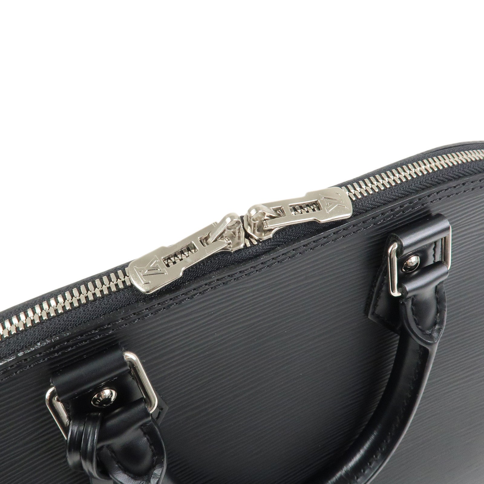 Louis Vuitton Epi Leather Alma MM Hand Bag Noir Black M40872