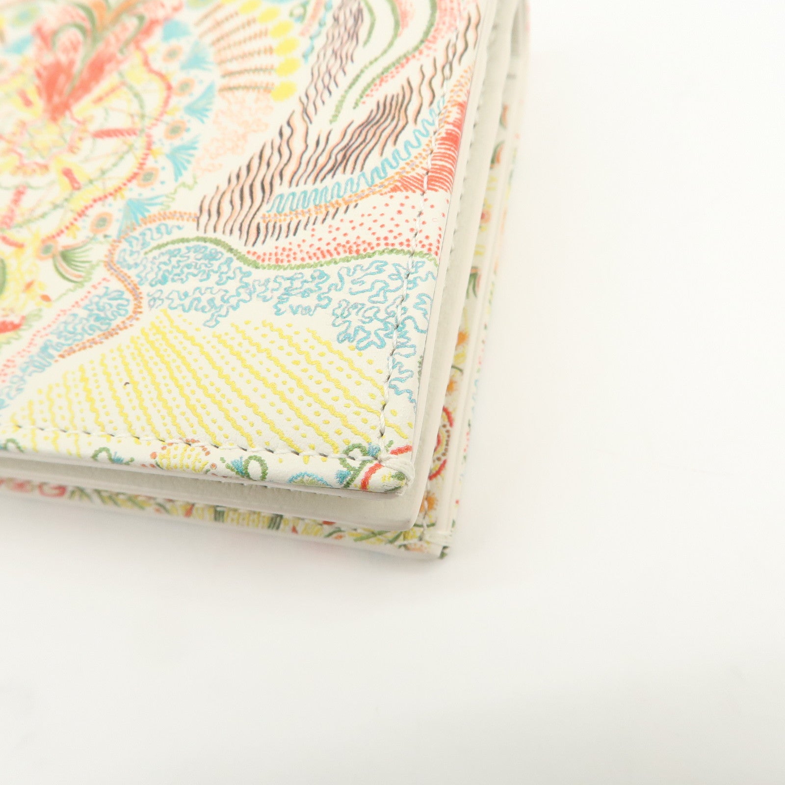 Christian Dior Logo Leather Bi-fold Comact Wallet Ivory Multicolor