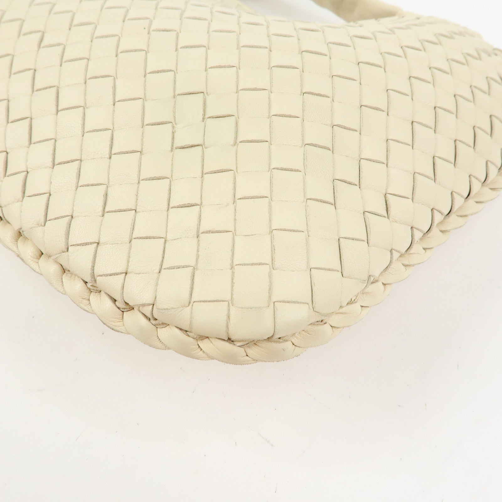 BOTTEGA VENETA Intrecciato Leather Hand Bag Ivory White