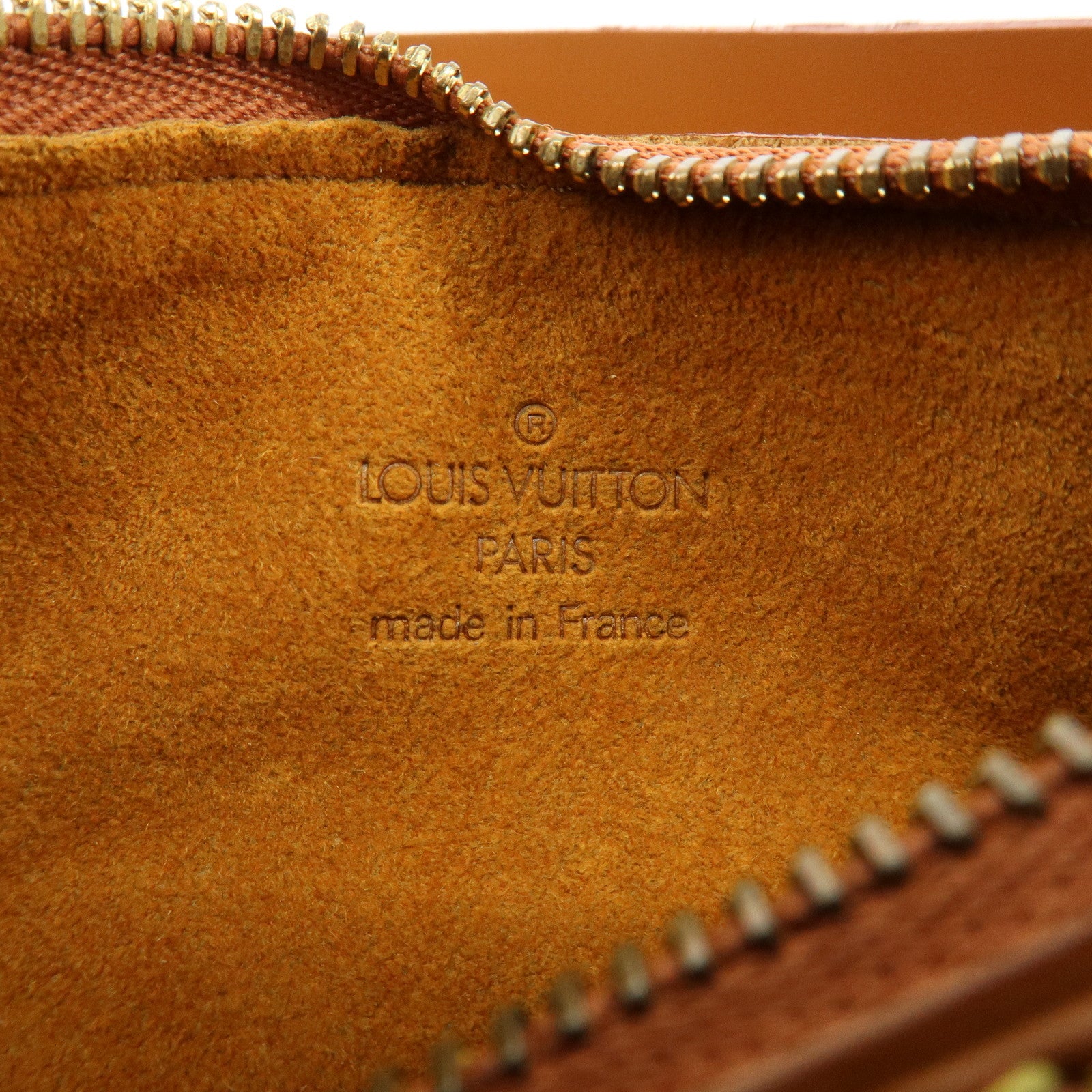 Louis Vuitton Epi Soufflot Hand Bag Shoulder Bag Zipang Gold M52228