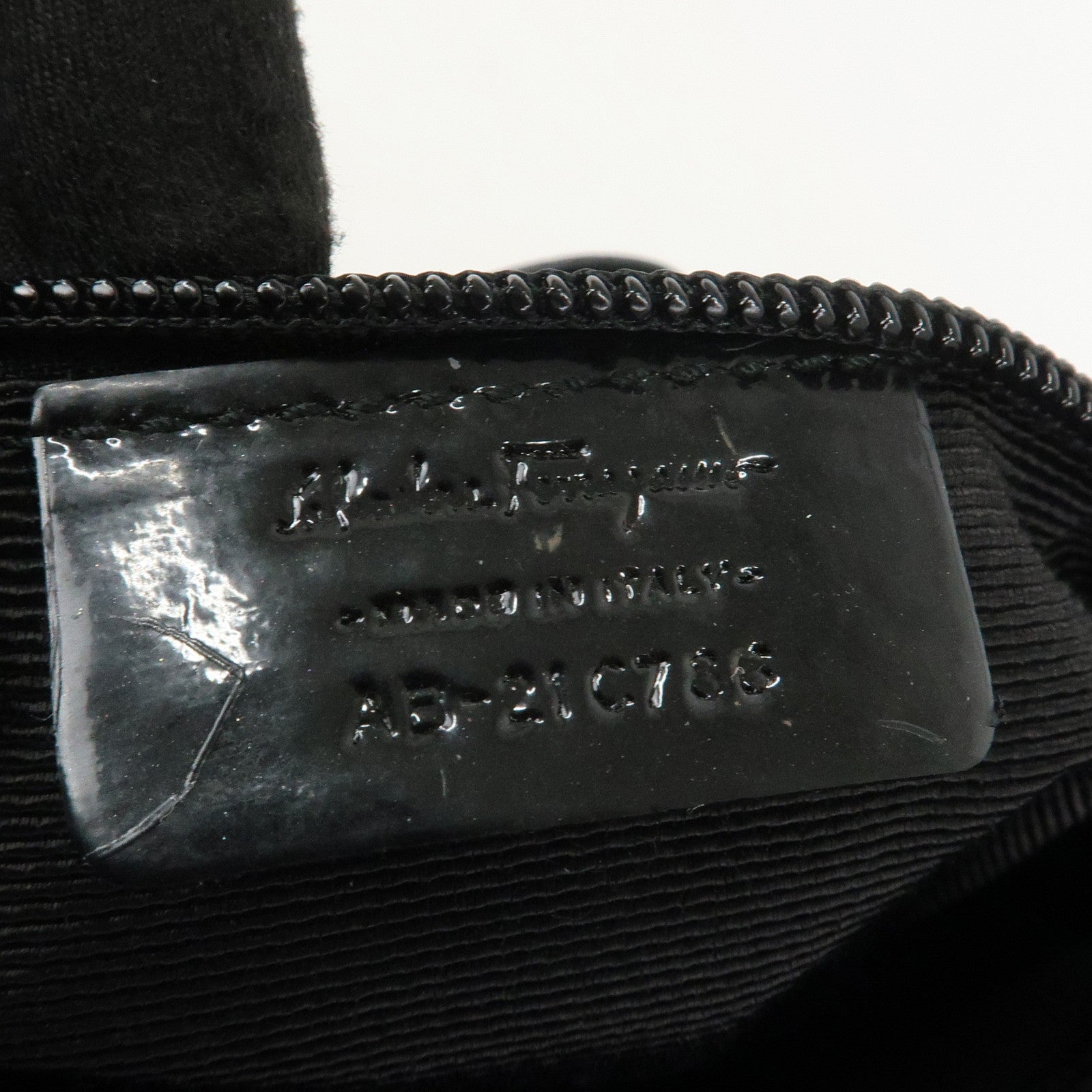 Ferragamo Vara Ribbon Nylon Patent Leather 2Way Hand Shoulder Bag