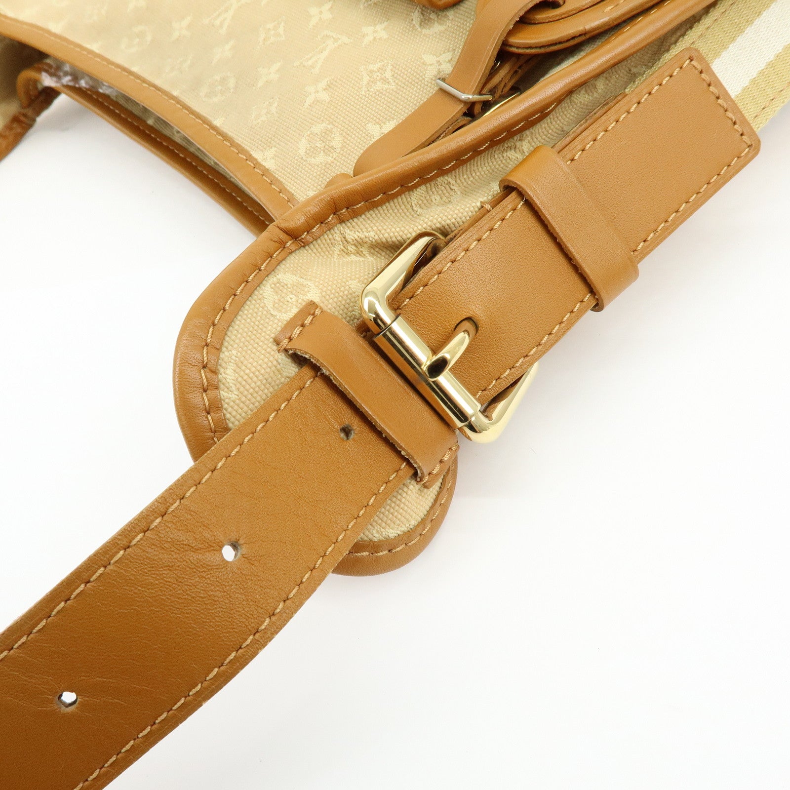 Louis Vuitton Monogram Mini Buzas Mary Kate Shoulder Bag M92323