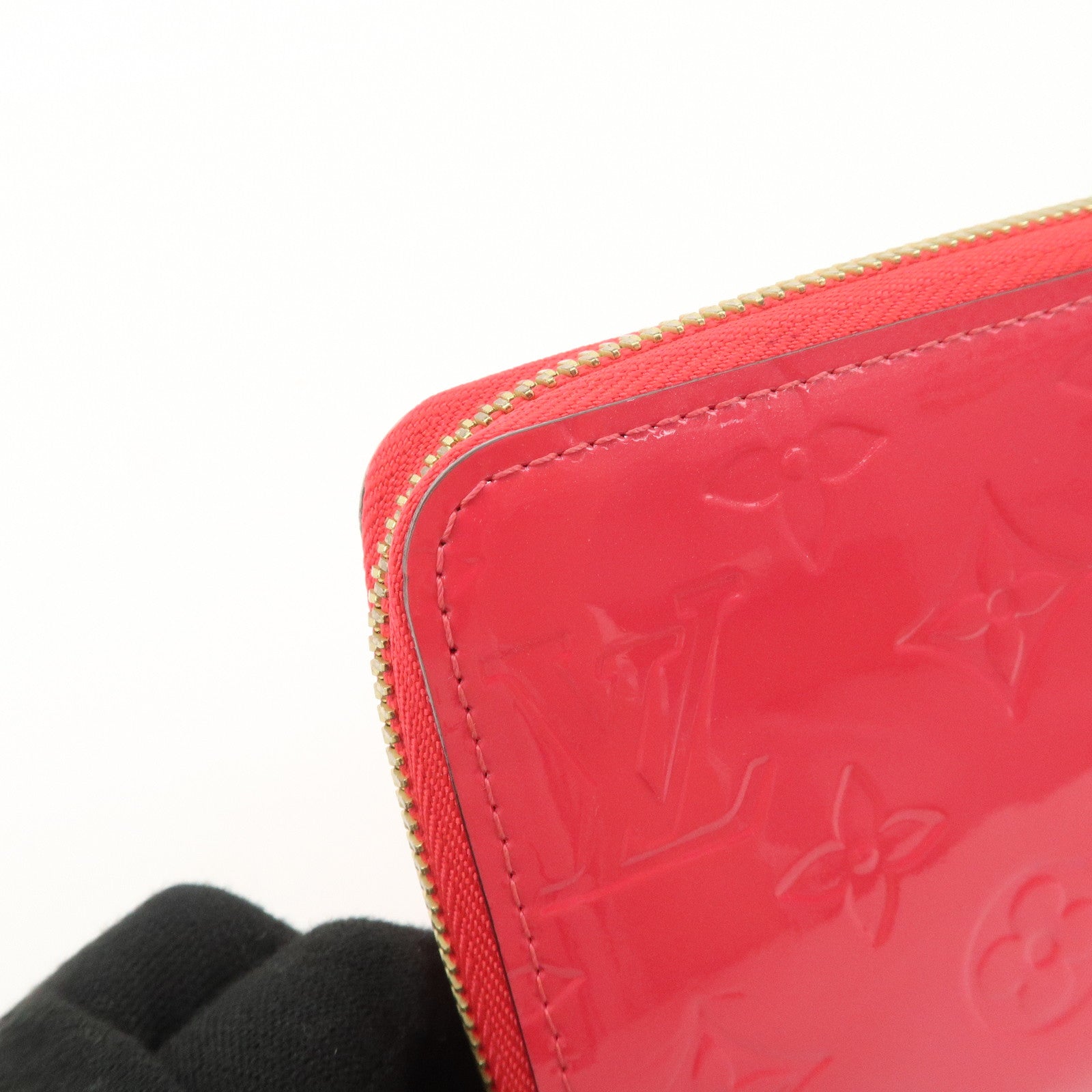 Louis Vuitton Monogram Vernis Round Zippy Wallet Hot Pink M93058 Used