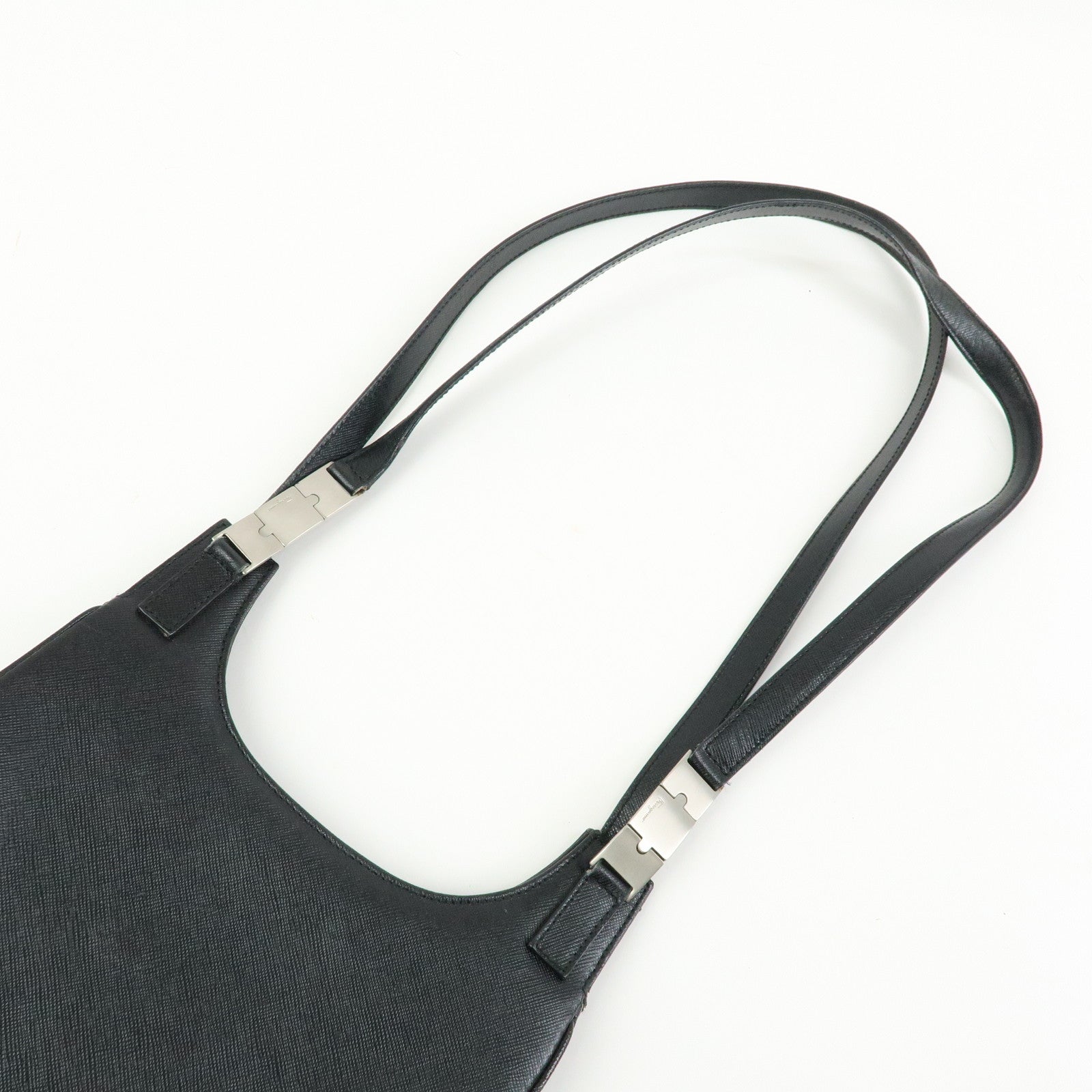 Ferragamo Logo Silver Buckle Leather Shoulder Bag Hand Bag Black