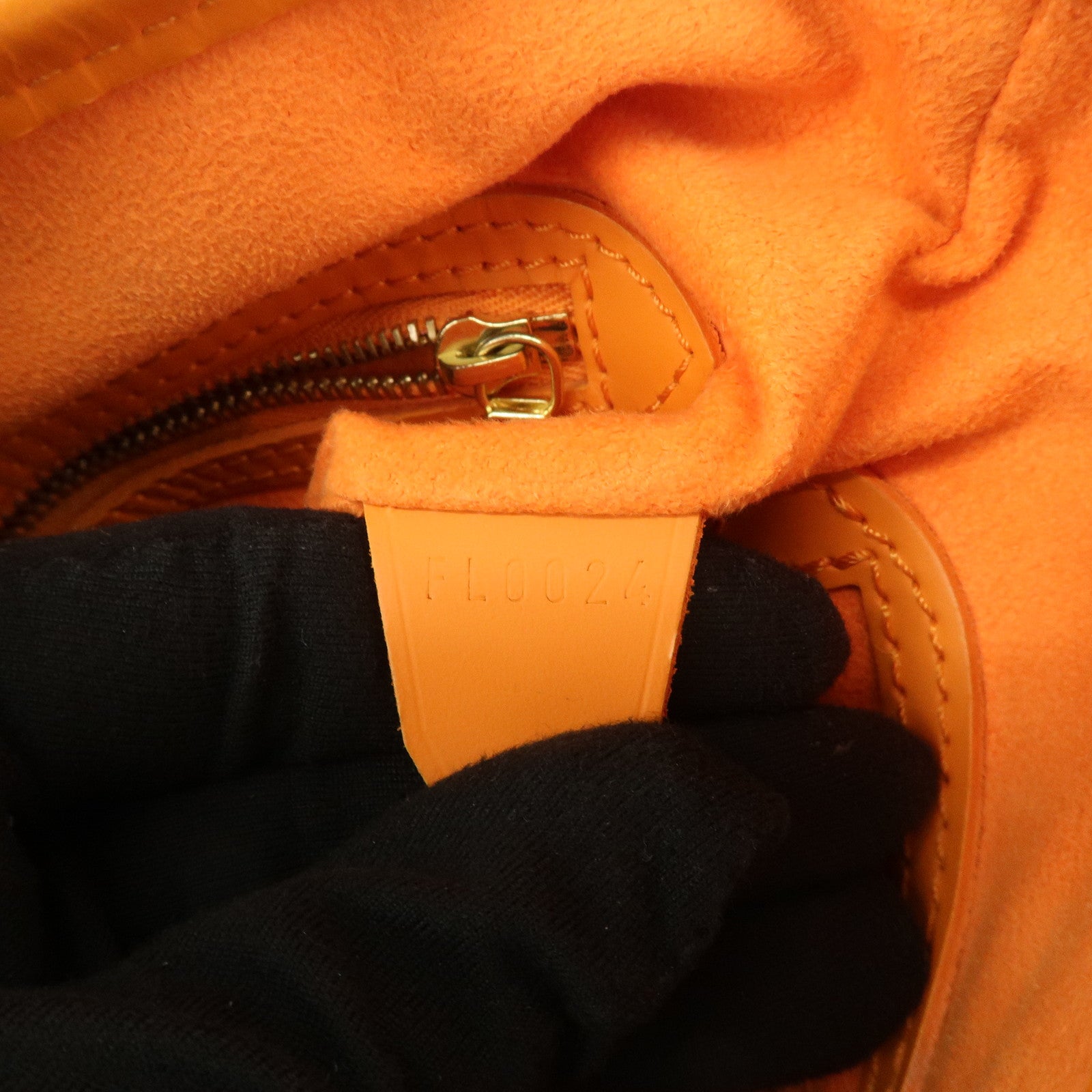 Louis Vuitton Epi Bucket PM Shoulder Bag Tote Bag Mandarin M5899H