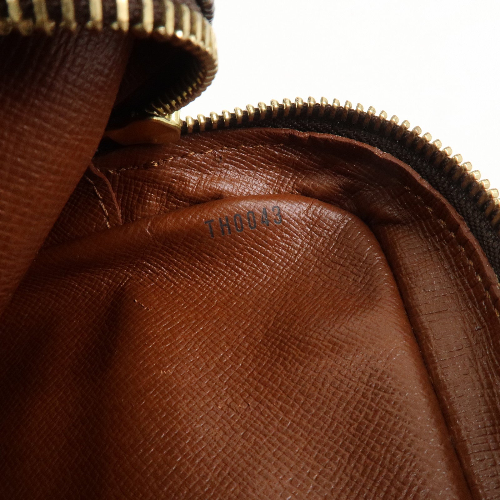 Louis Vuitton Monogram Amazone Shoulder Bag Crossbody Bag M45236