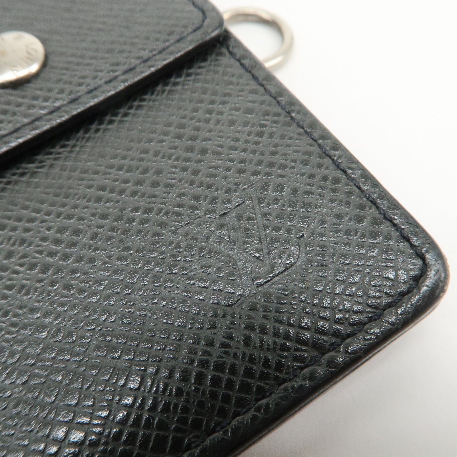 Louis Vuitton Taiga Portefeuille Accordion Wallet Ardoise M30992