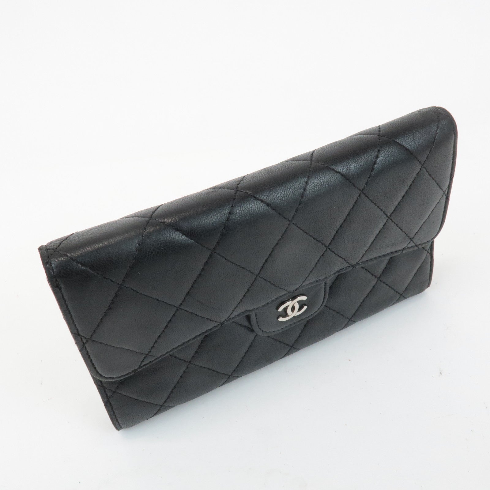 CHANEL Matelasse Lamb Skin Tri-Fold Long Wallet Black A31506 Used