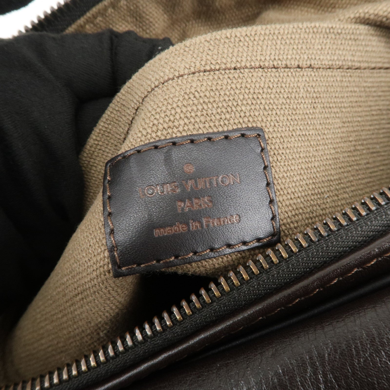 Louis Vuitton Utah Wichita Calf Leather Messenger Bag Cafe M92990