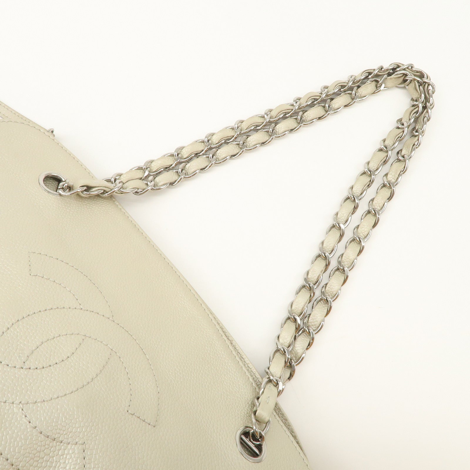 CHANEL Logo Caviarskin Chain Shoulder Bag White Silver HDW
