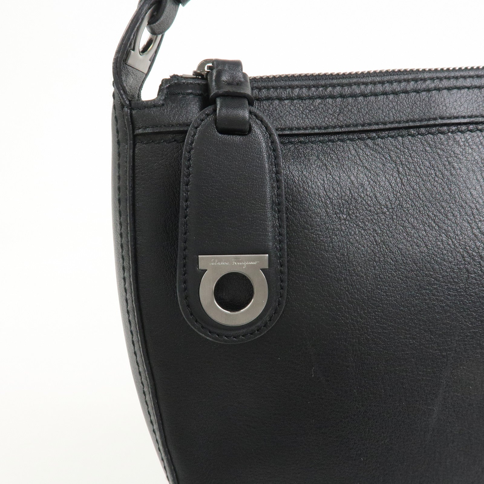 Ferragamo Gancini Leather Shoulder Bag Hand Bag Black