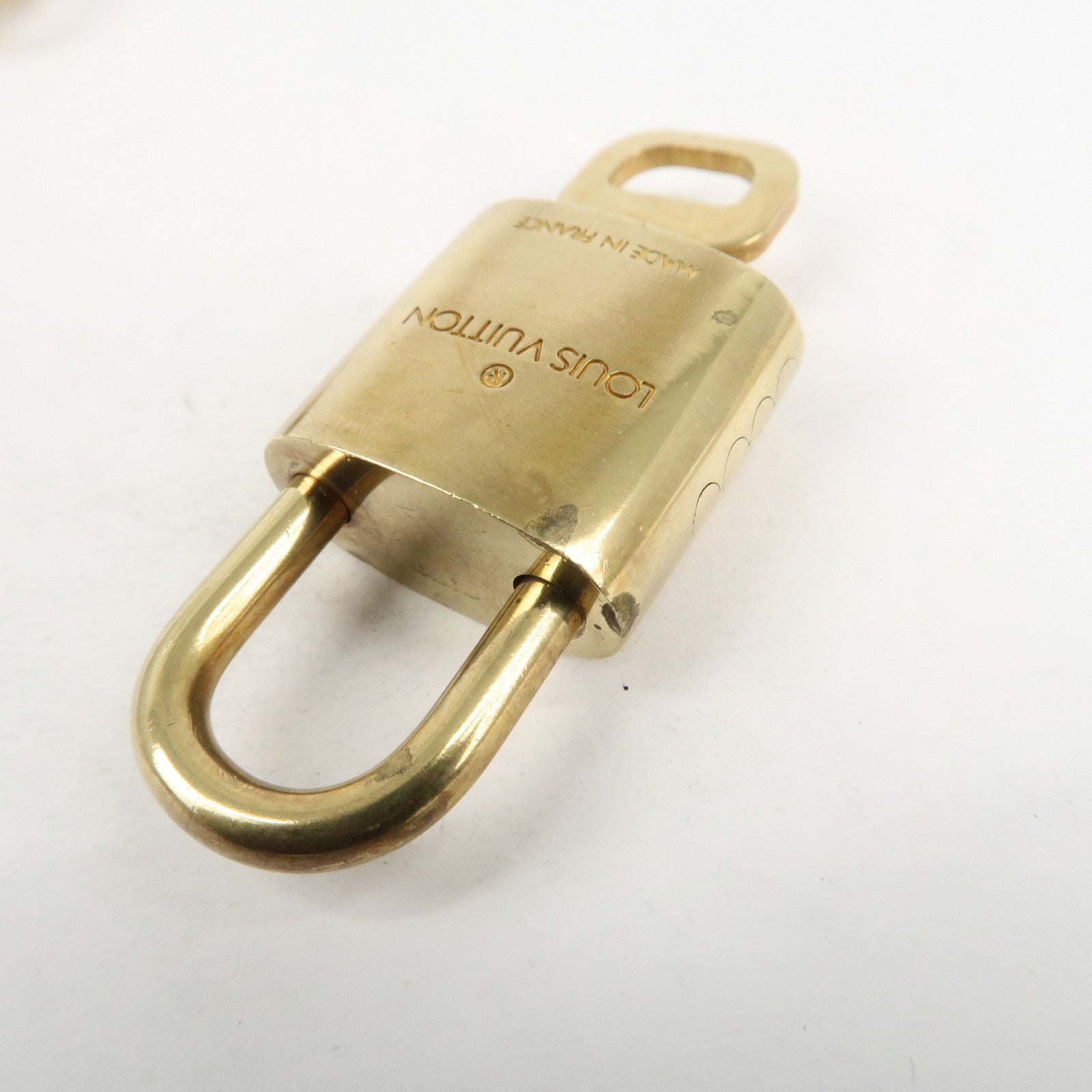 Louis Vuitton Set of 10 Lock & Key Cadena Key Lock Metal Gold