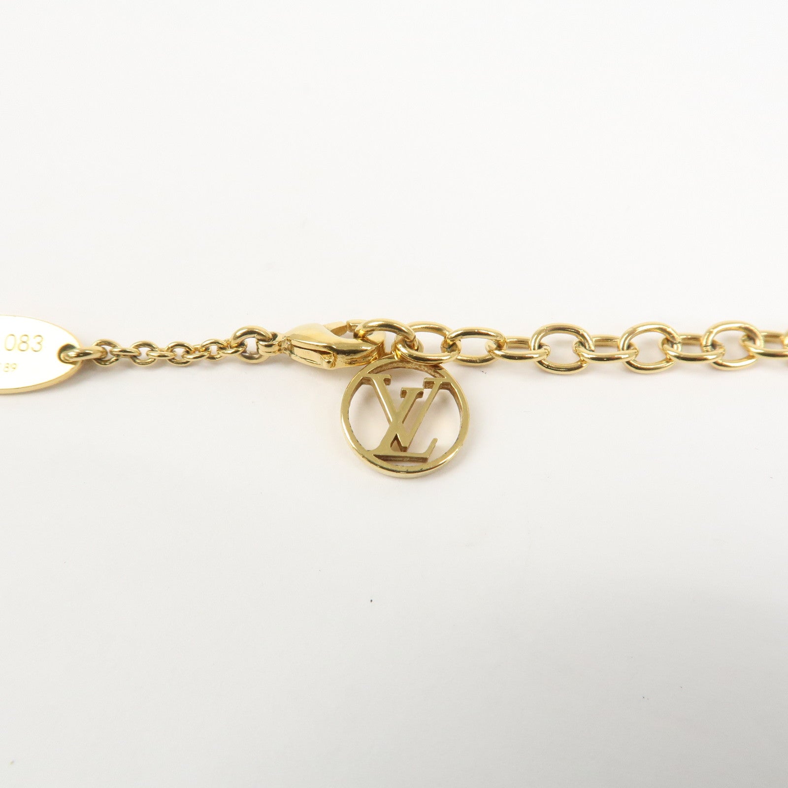 Louis Vuitton Essential V Necklace Metal Gold M61083