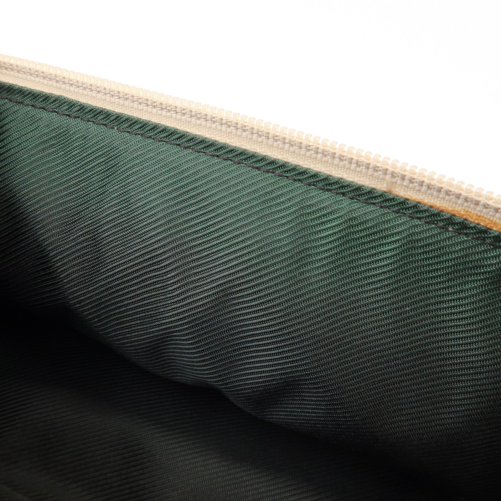 GUCCI Boat Bag GG Canvas Leather Pouch Hand Bag Beige Brown 07198