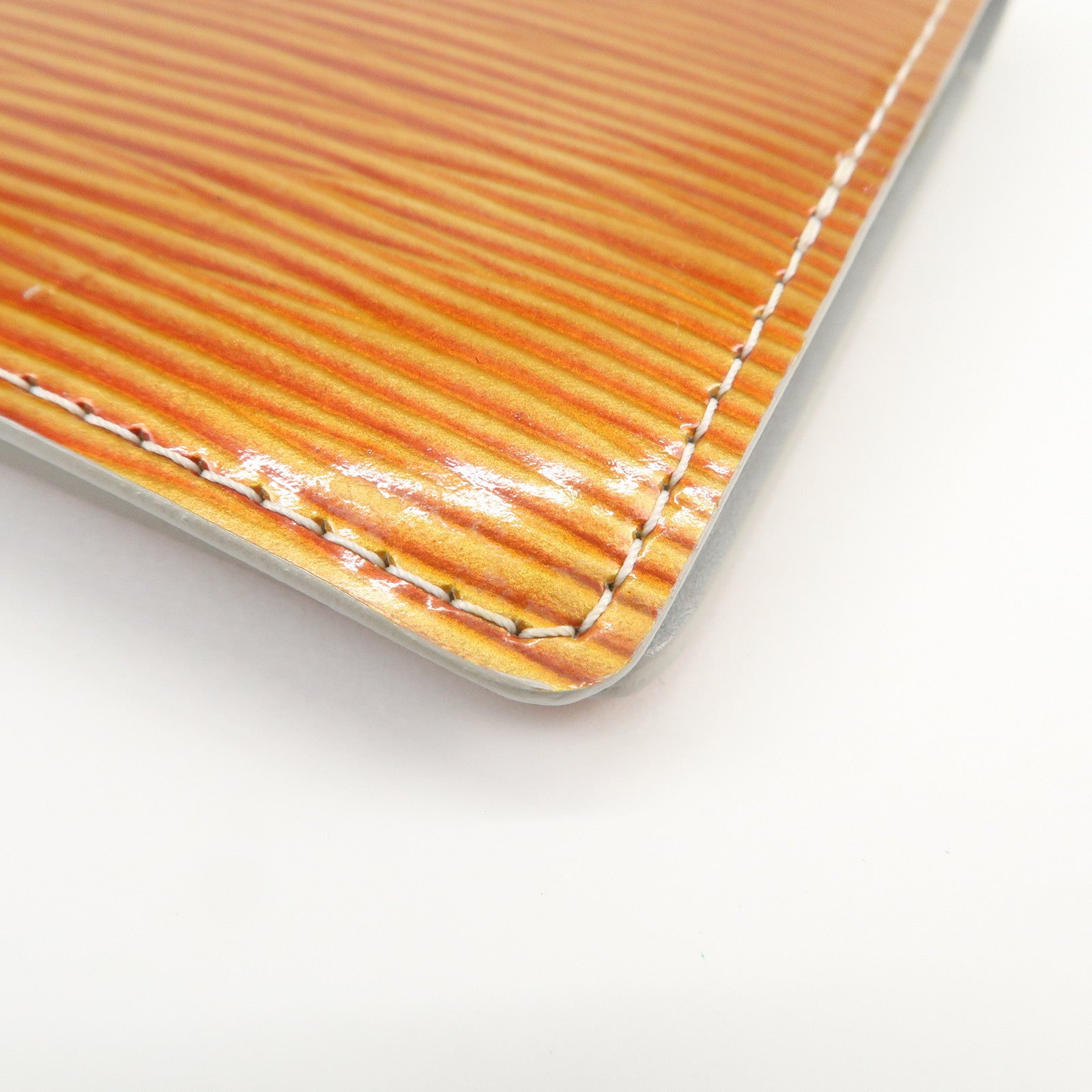 Louis Vuitton Cyber Epi Agenda PM Day Meets Night Planner M99081