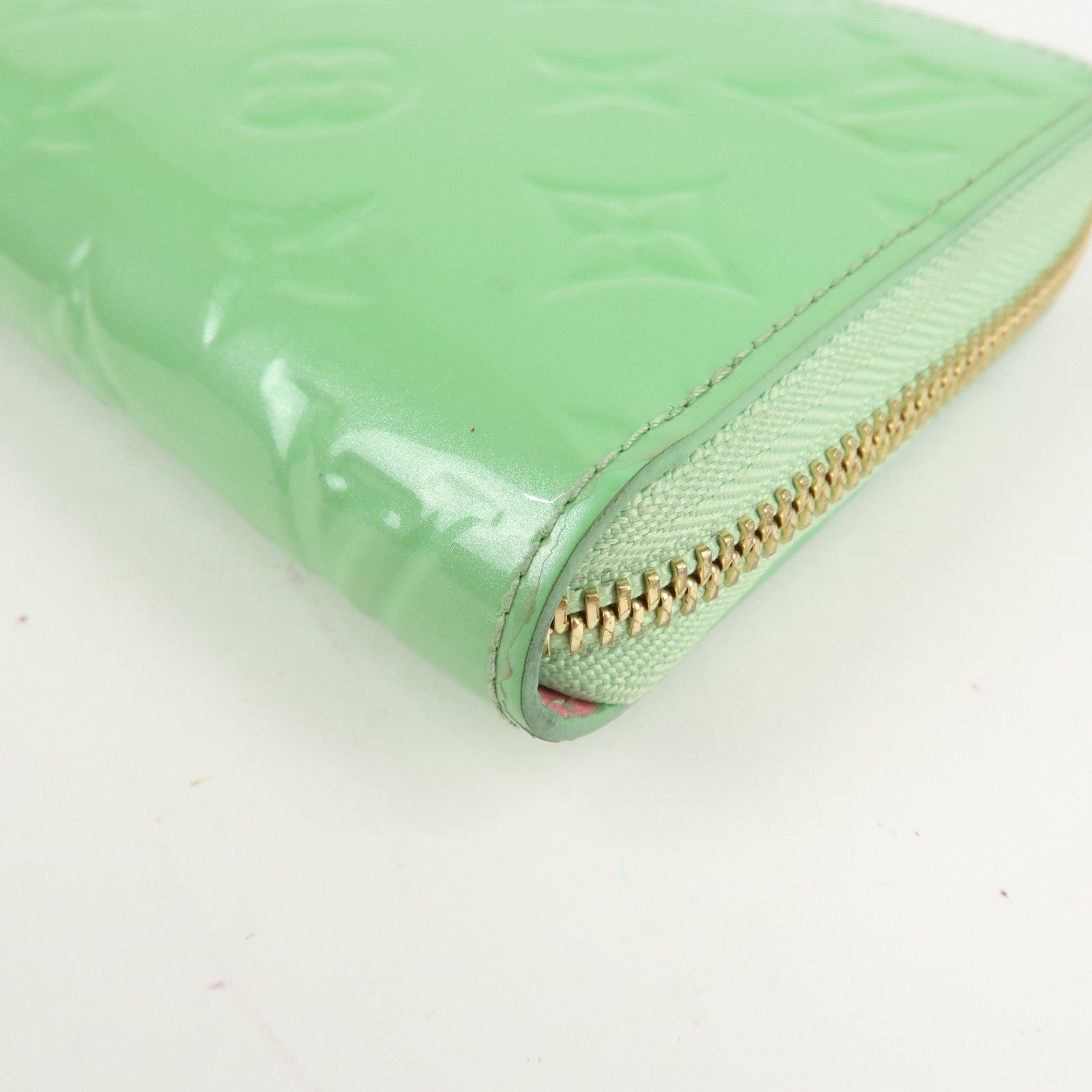 Louis Vuitton Monogram Vernis Zippy Wallet Light Green M82065 Used