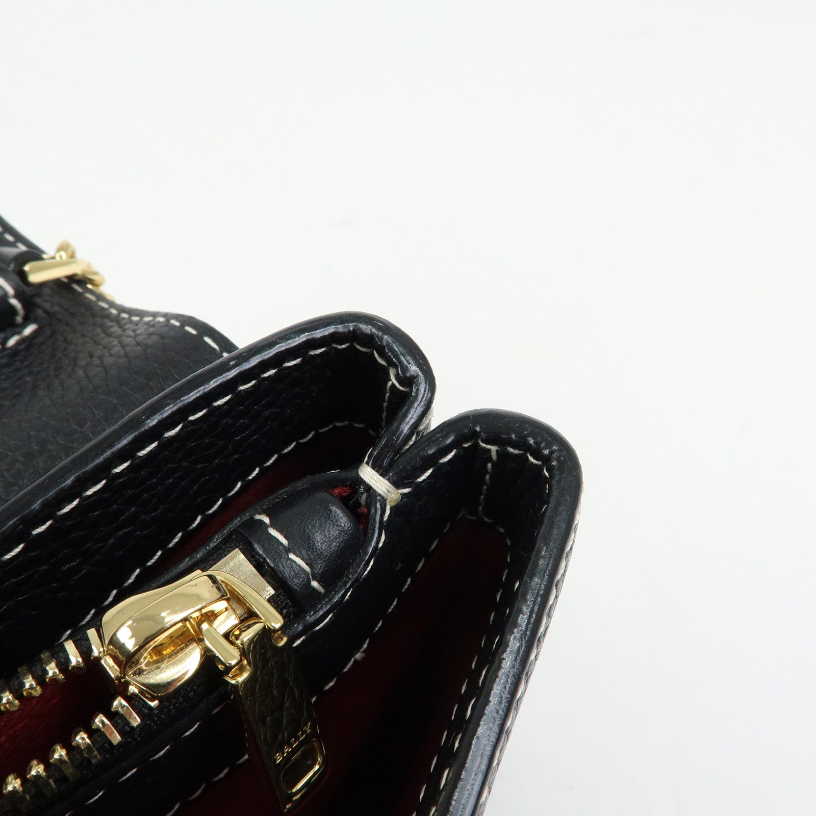 BALLY LEENA 2Way Lock Me Chain Shoulder Crossbody Clutch Bag Black