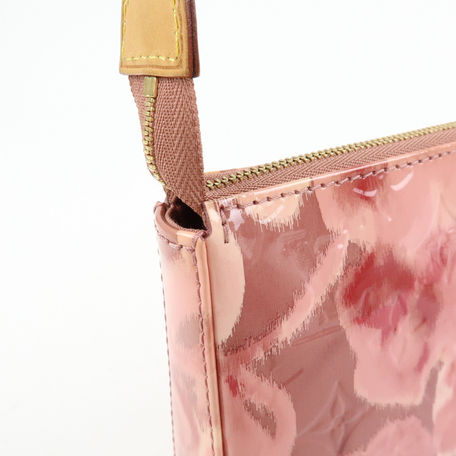 Louis Vuitton Vernis Archipel Ikat Flower Shoulder Bag Pink M90043