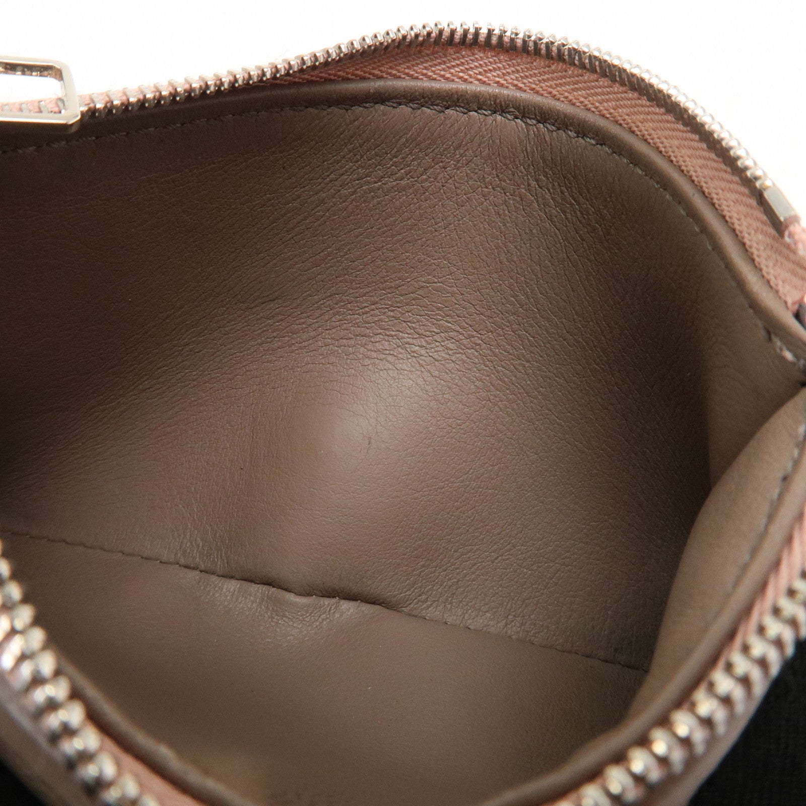 Louis Vuitton Portefeuille Capucines Leather Wallet Magnolia M80493 Used