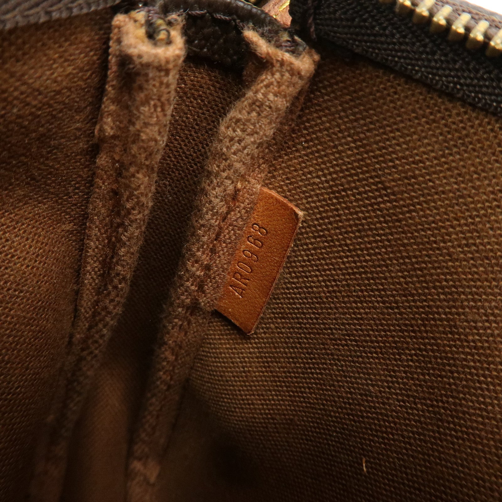 Louis Vuitton Monogram Pochette Accessoires Pouch Hand Bag M51980