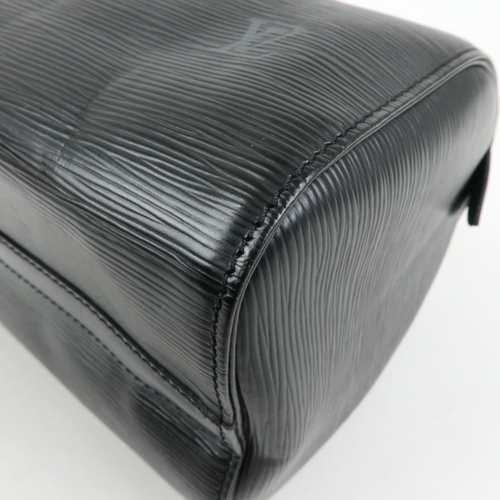 Louis Vuitton Epi Leather Speedy 25 Hand Bag Boston Bag Noir M59032