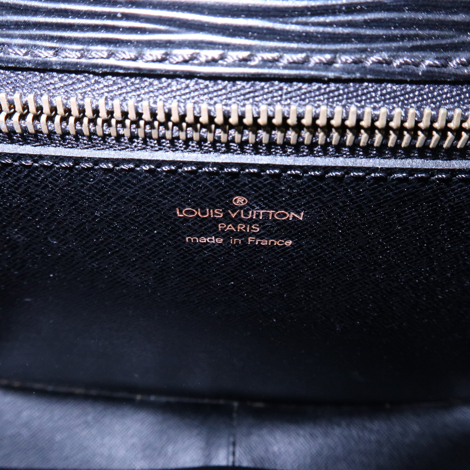 Louis Vuitton Epi Saint Cloud Shoulder Bag Black Noir M52192