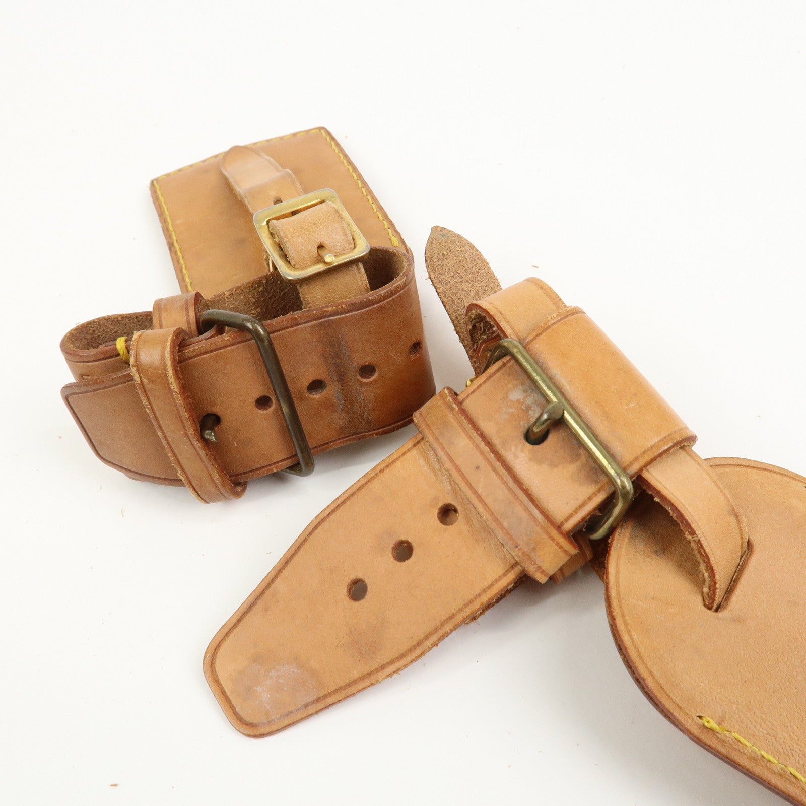 Louis Vuitton Set Of 20 Leather Name Tag & Poignet