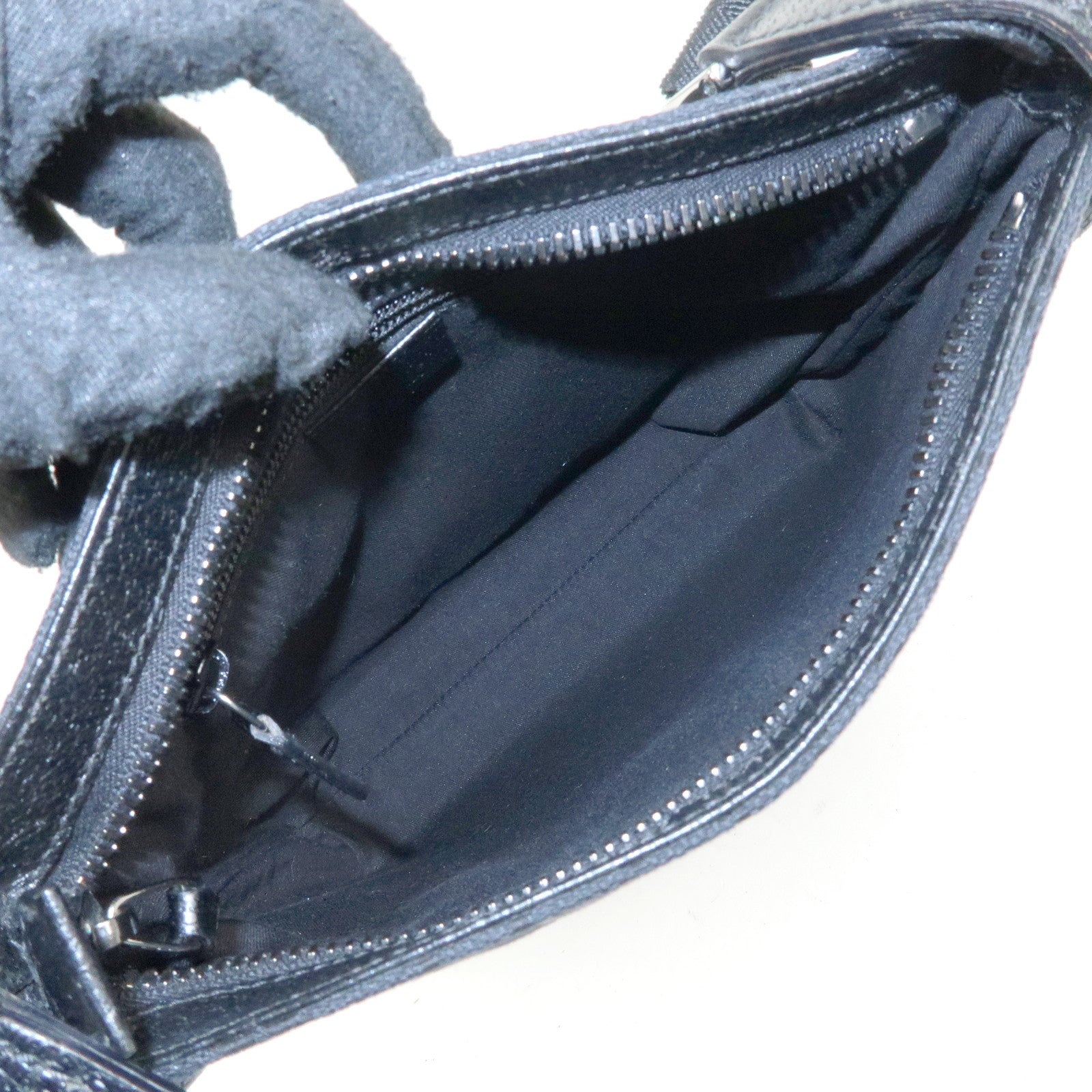 GUCCI GG Canvas Leather Shoulder Bag Crossbody Bag Black 122793