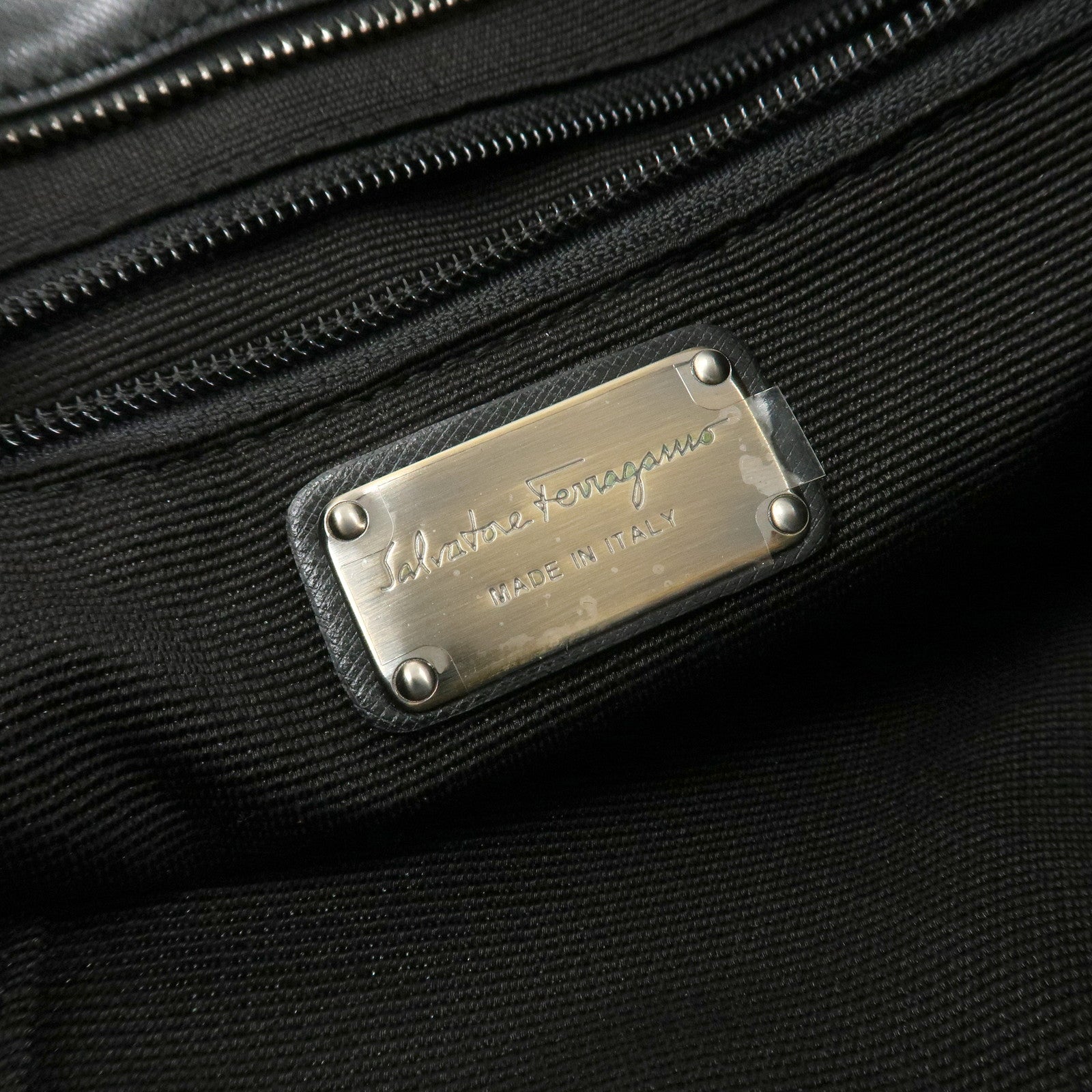 Ferragamo Gancini Leather Shoulder Bag Hand Bag Black EE-21 C660