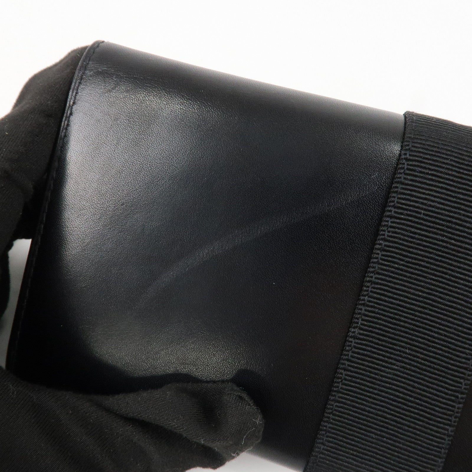 Ferragamo Vara Ribbon Leather Bi-fold Long Wallet Black Gold HDW Used