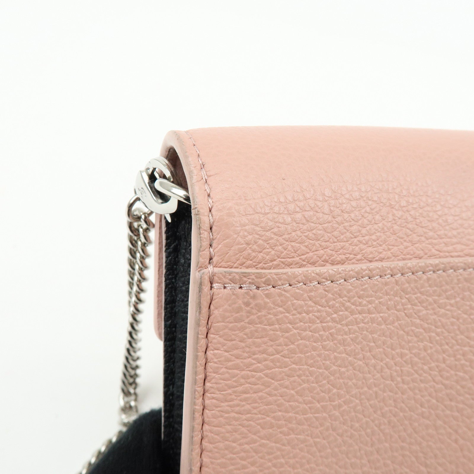 Louis Vuitton Pochette Lockme Leather Chain Shoulder Bag M63980
