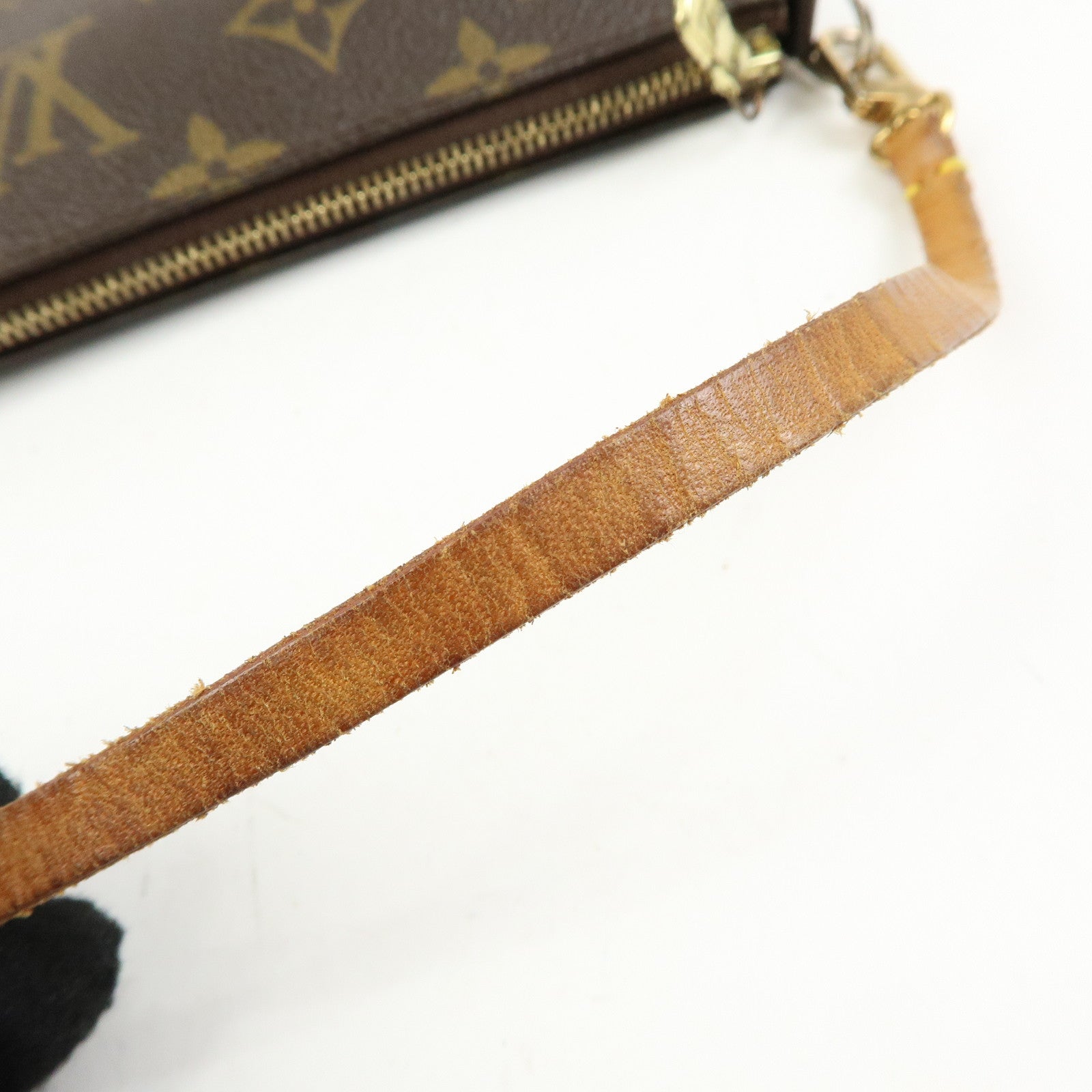 Louis Vuitton Monogram Pochette Accessoires Pouch Hand Bag M51980