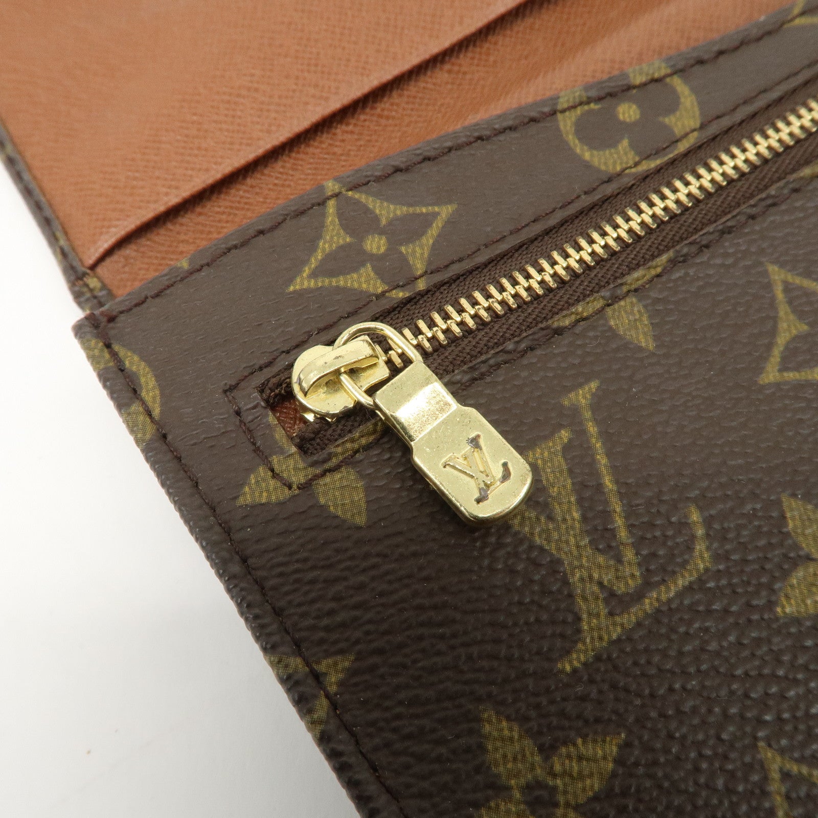 Louis Vuitton Monogram Pochette Lava 23 Clutch Bag M51940 Used