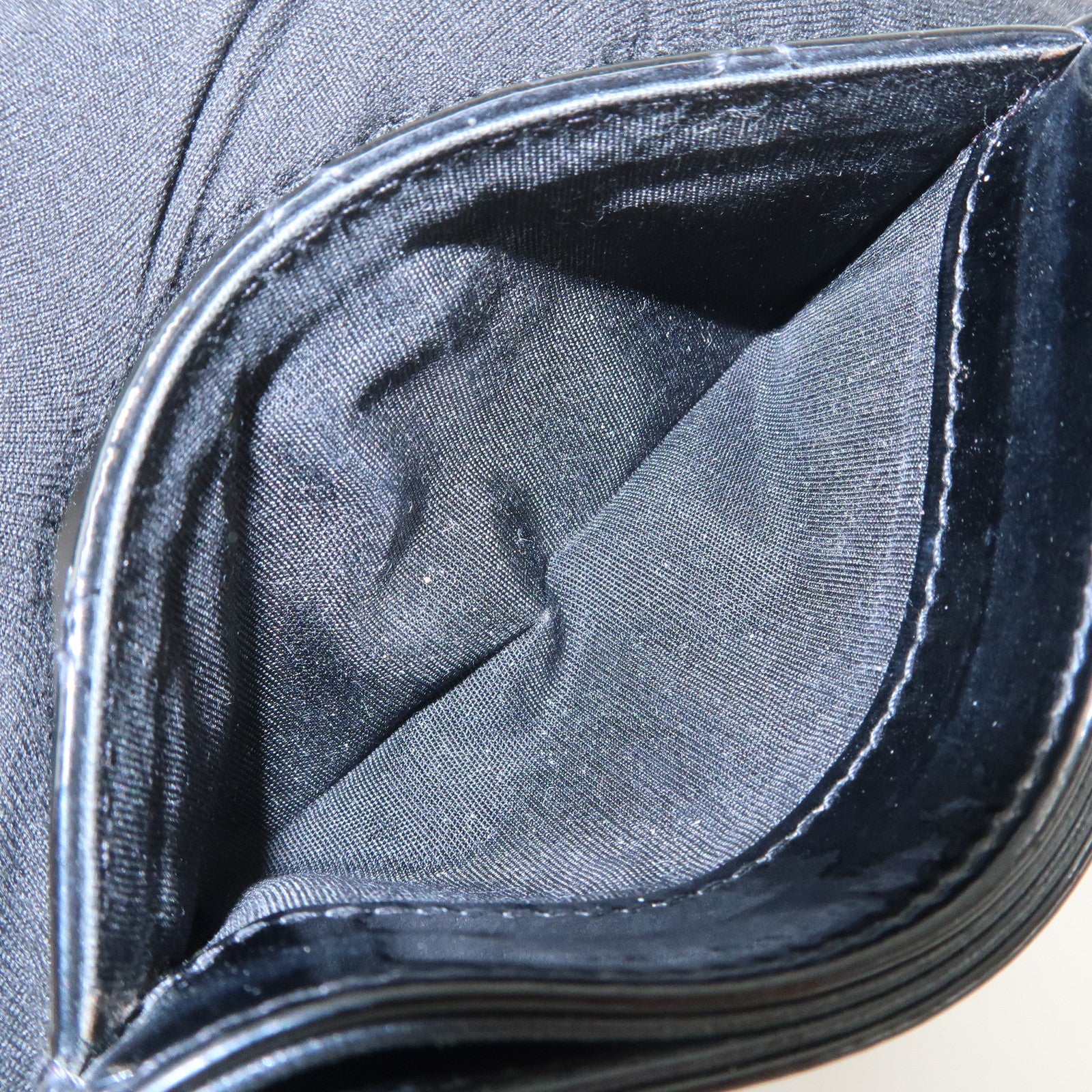 CHANEL COCO Mark Matelasse Patent Leather Card Case Black A48703