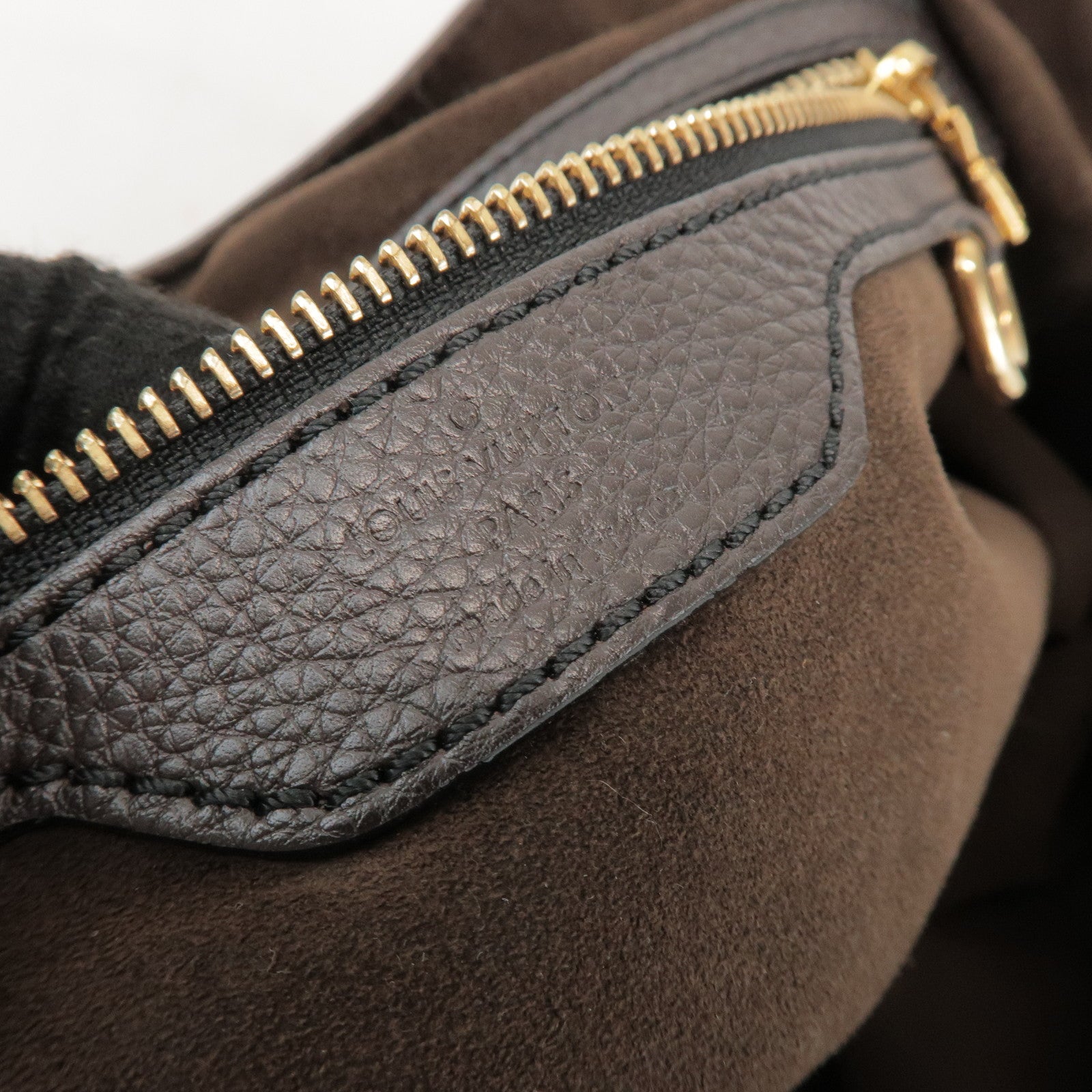 Louis Vuitton Monogram Mahina L Mahina Leather Shoulder Bag M95975
