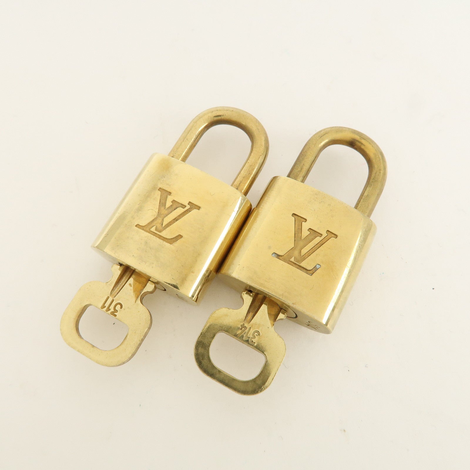 Louis Vuitton Set of 10 Lock & Key Cadena Key Lock Metal Gold Used