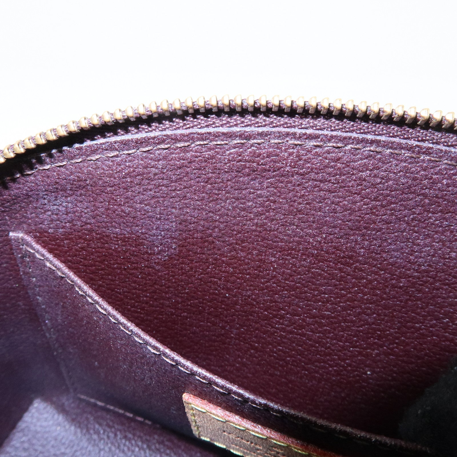 Louis Vuitton Monogram Vernis Pochette Cosmetic Pouch M91495