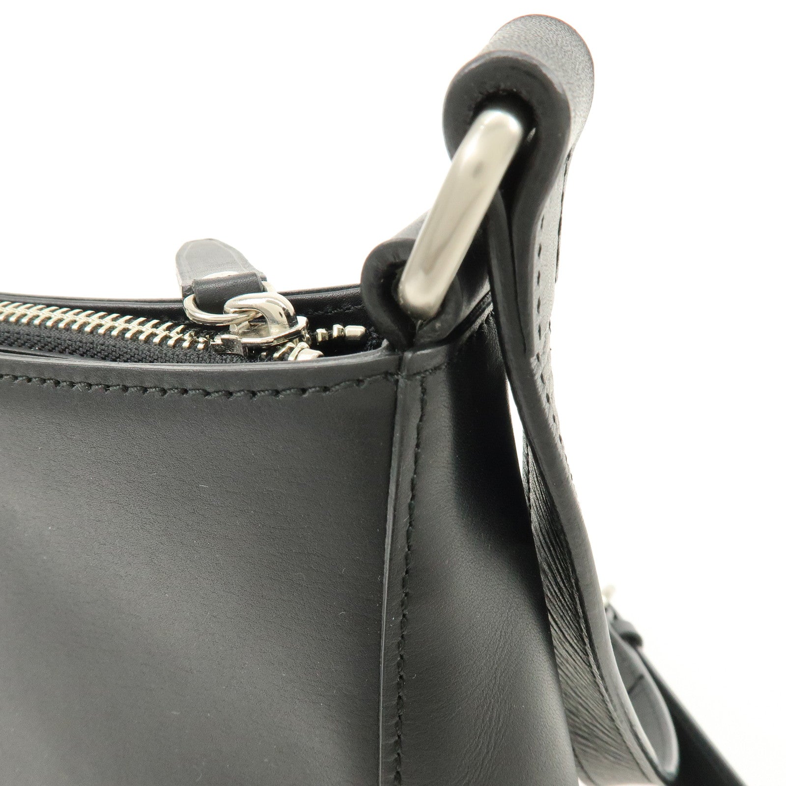 BURBERRY Logo Leather Shoulder Bag Crossbody Bag Black
