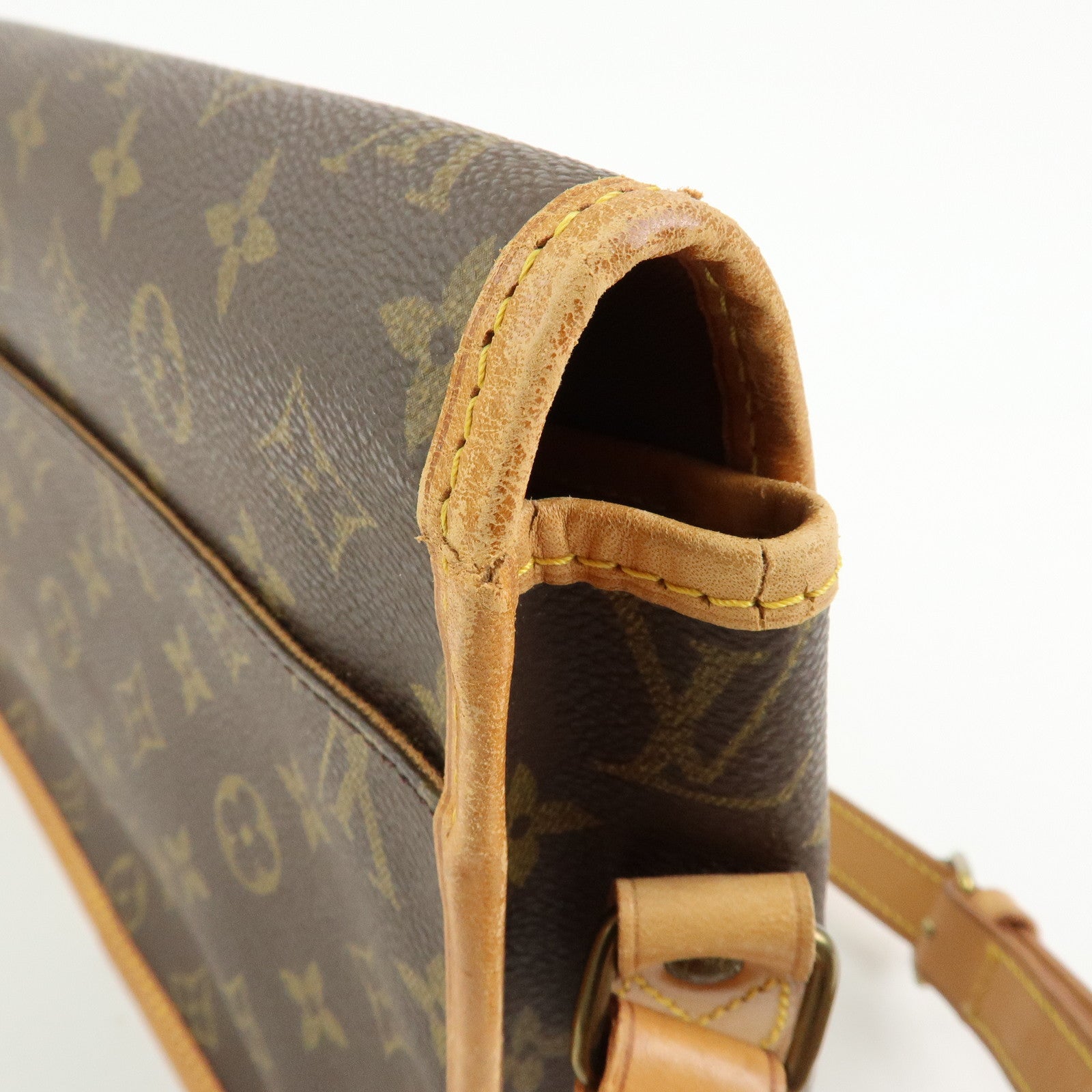 Louis Vuitton Monogram Gibeciere MM Shoulder Bag M42247