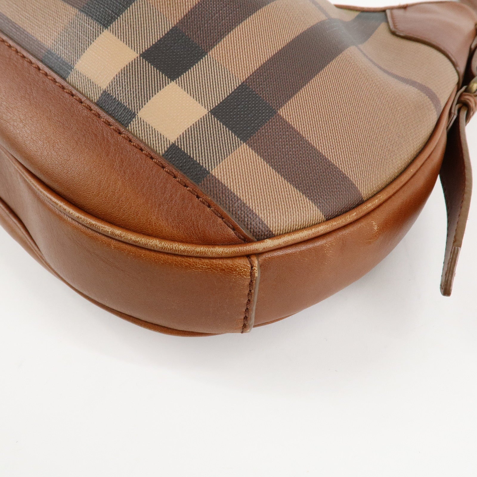 BURBERRY Nova Plaid PVC Leather Shoulder Bag Hand Bag Brown Used