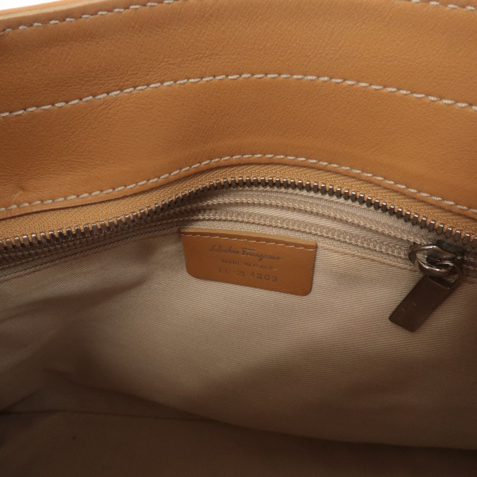 Ferragamo Gancini Leather Shoulder Bag Light Brown Silver HDW Used