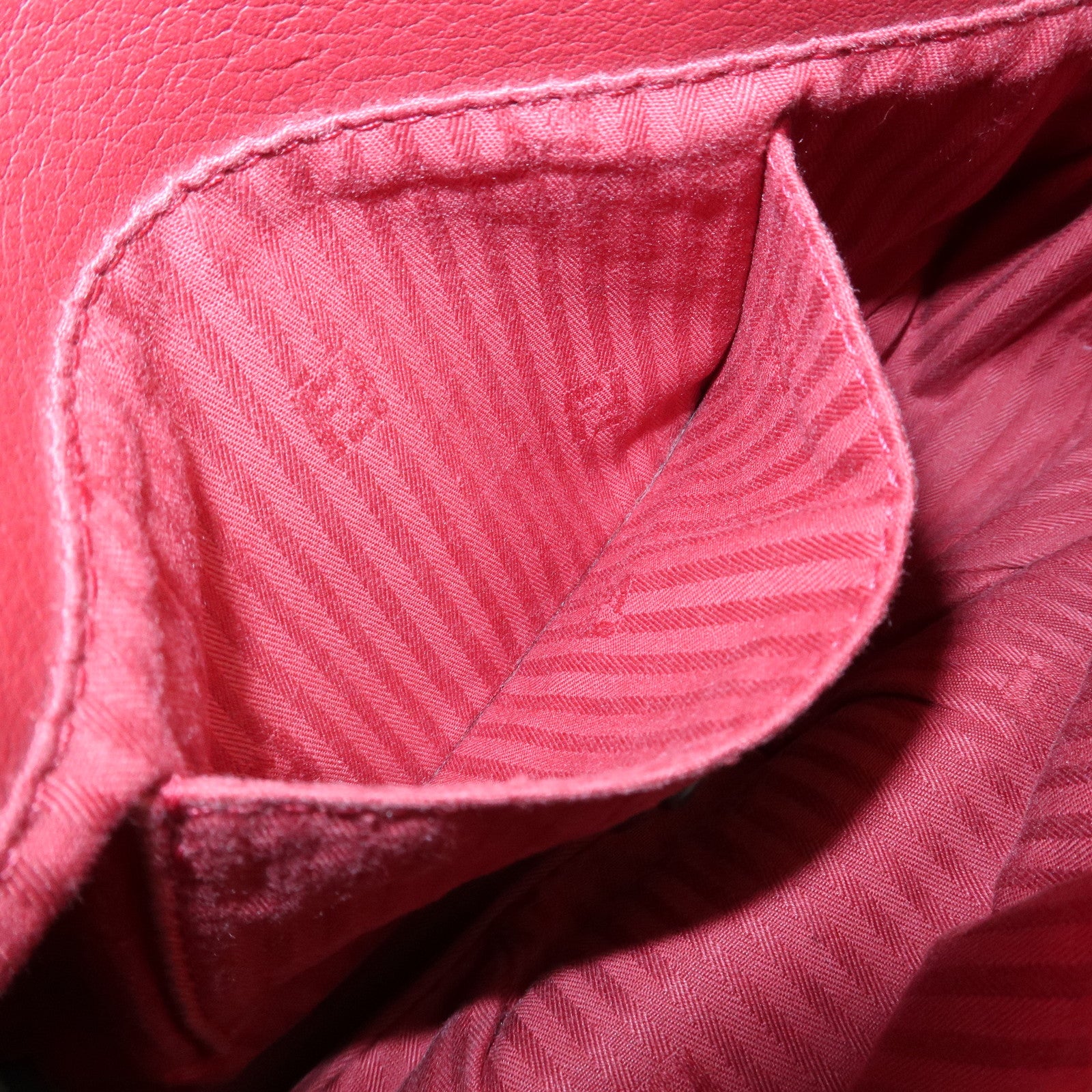 FENDI Leather Chain Shoulder Bag Purse Crossbody Bag Red 8M0276 Used