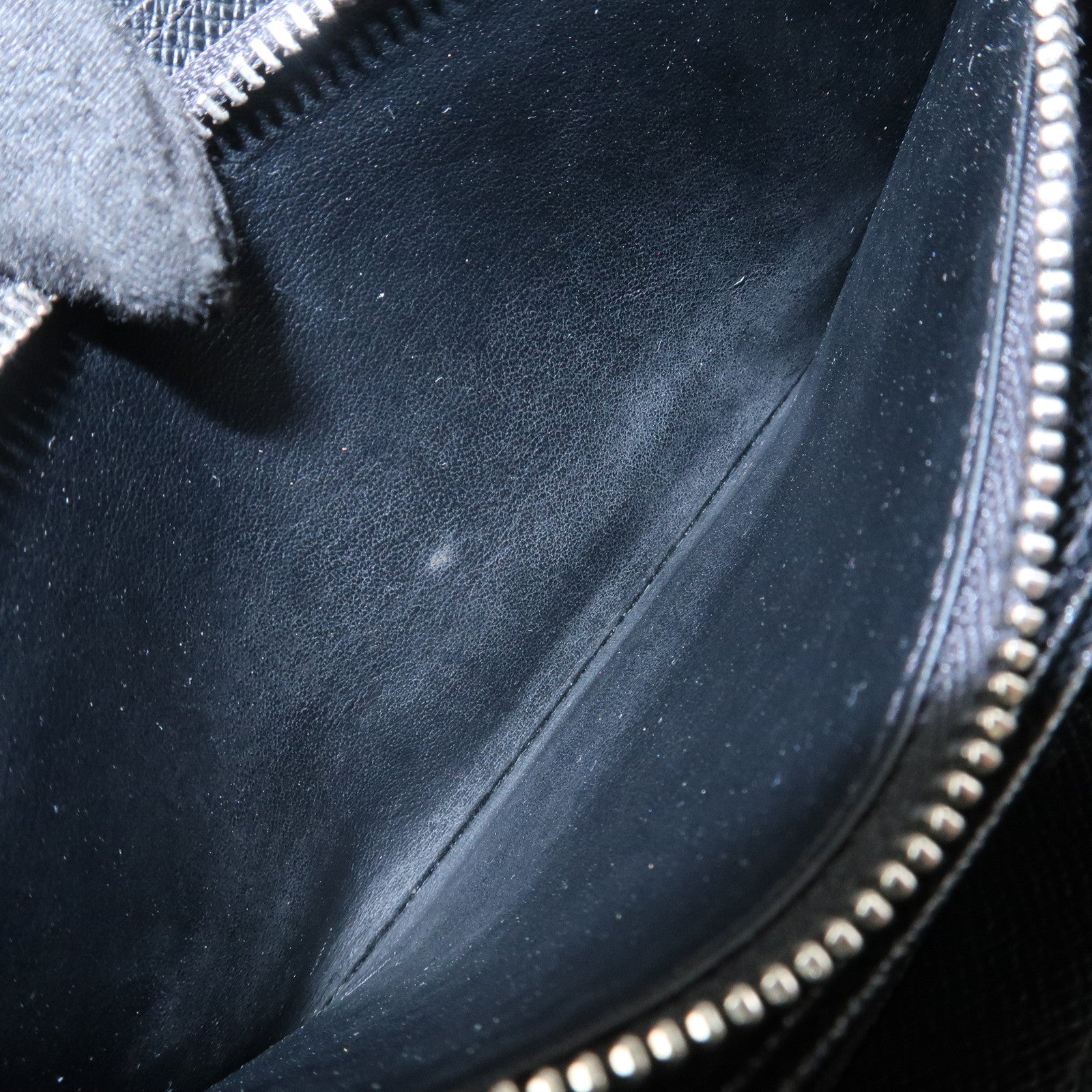 Louis Vuitton Epi Leather Round Zippy Long Wallet Noir Black M60072