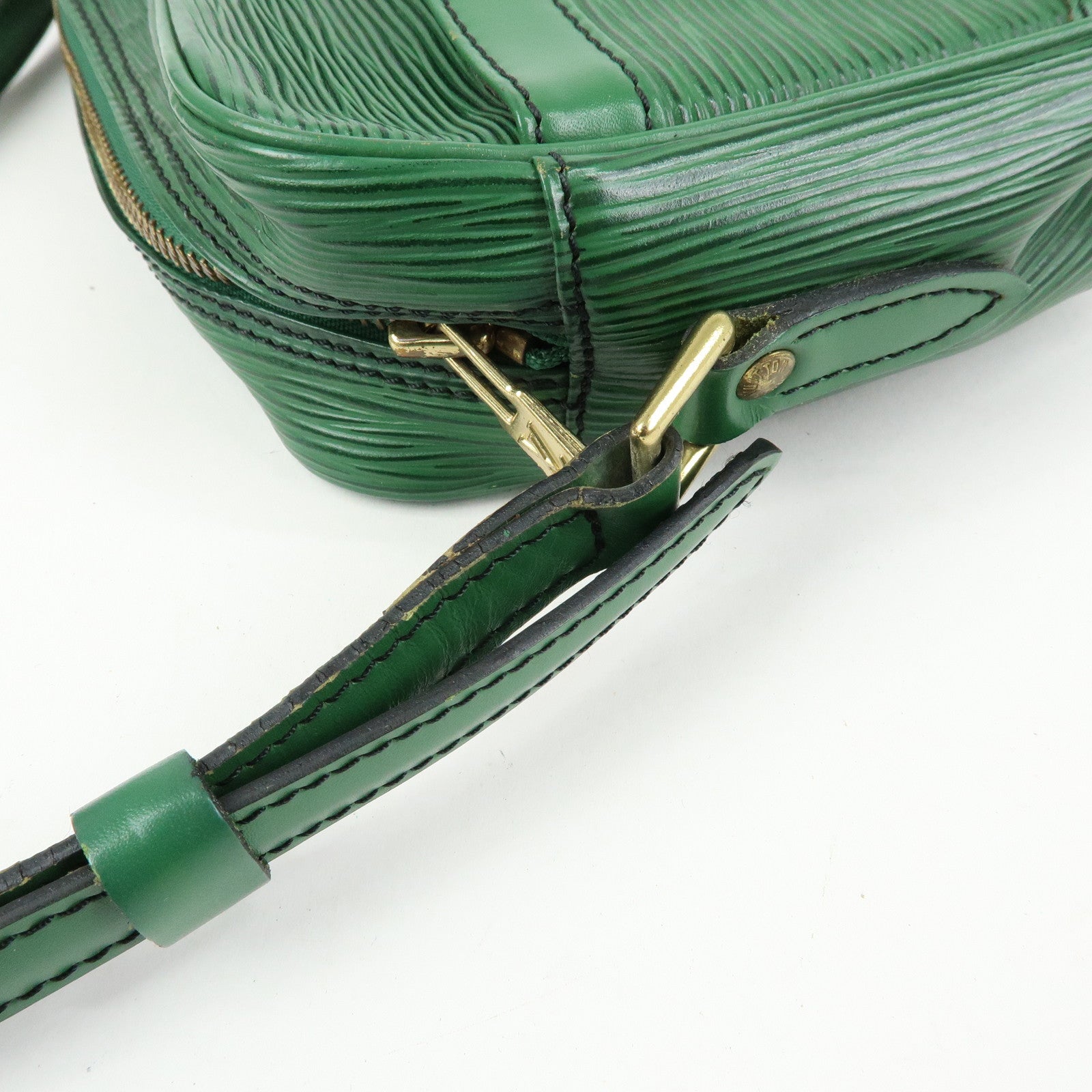 Louis Vuitton Epi Trocadero 24 Shoulder Bag Borneo Green M52304