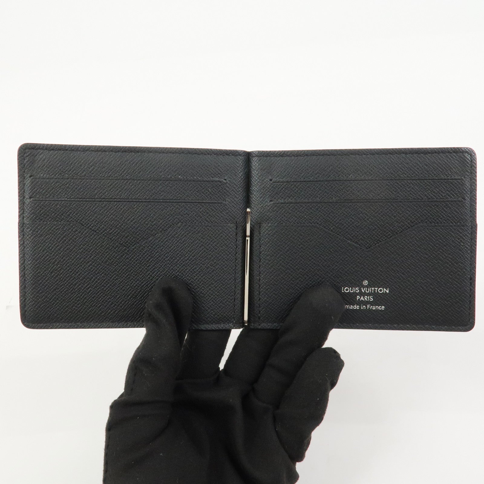 Louis Vuitton Taiga Portefeuille Pince Card Case Bill Clip M62978