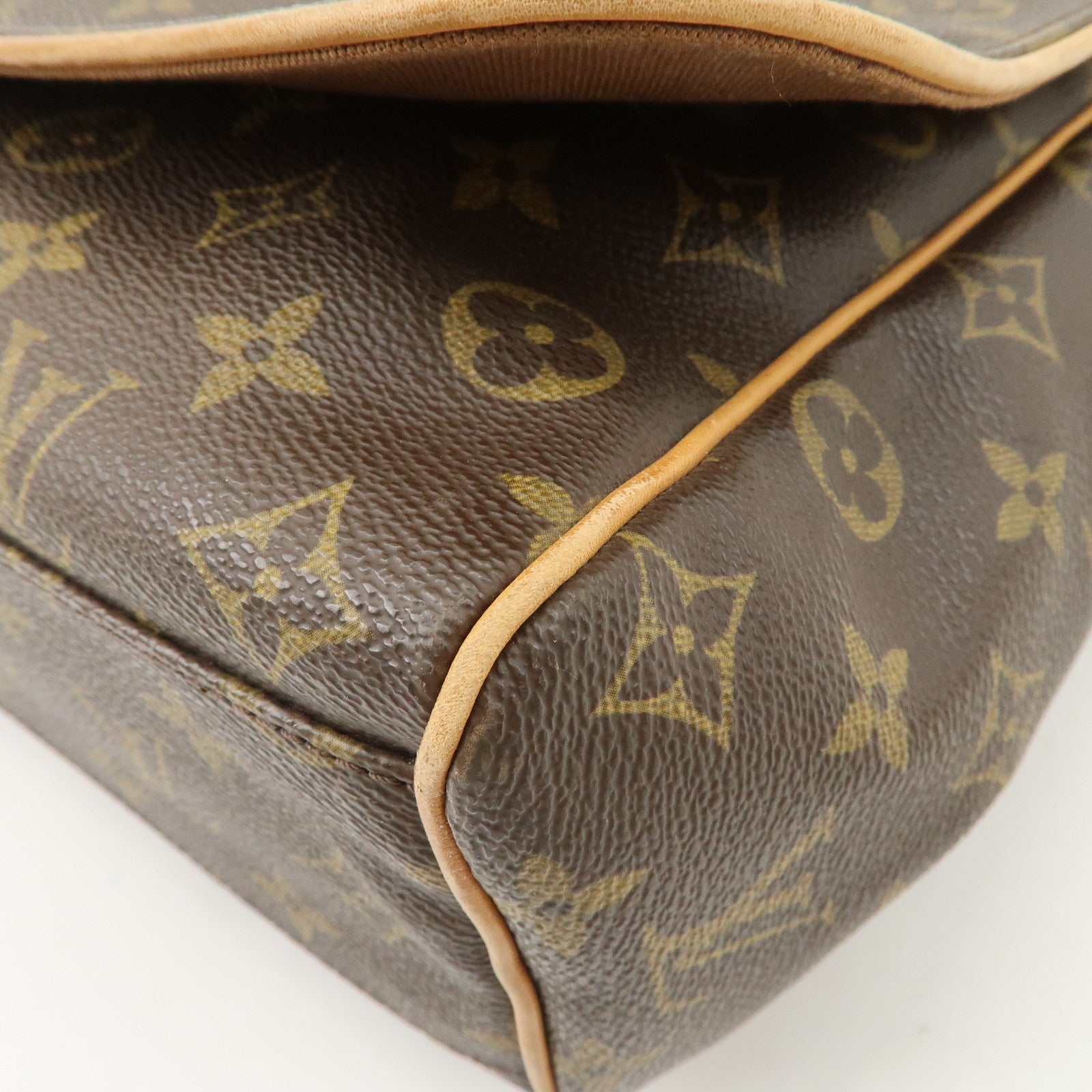 Louis Vuitton Monogram Abbesses Messenger Bag Shoulder Bag M45257 Used